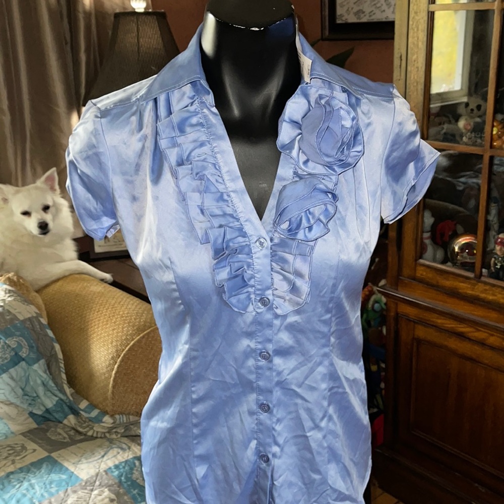 NY & Co XSmall poly spandex NWT top shirt silk look